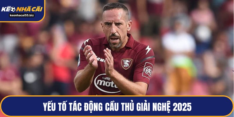 Yếu tố tác động cầu thủ giải nghệ 2025